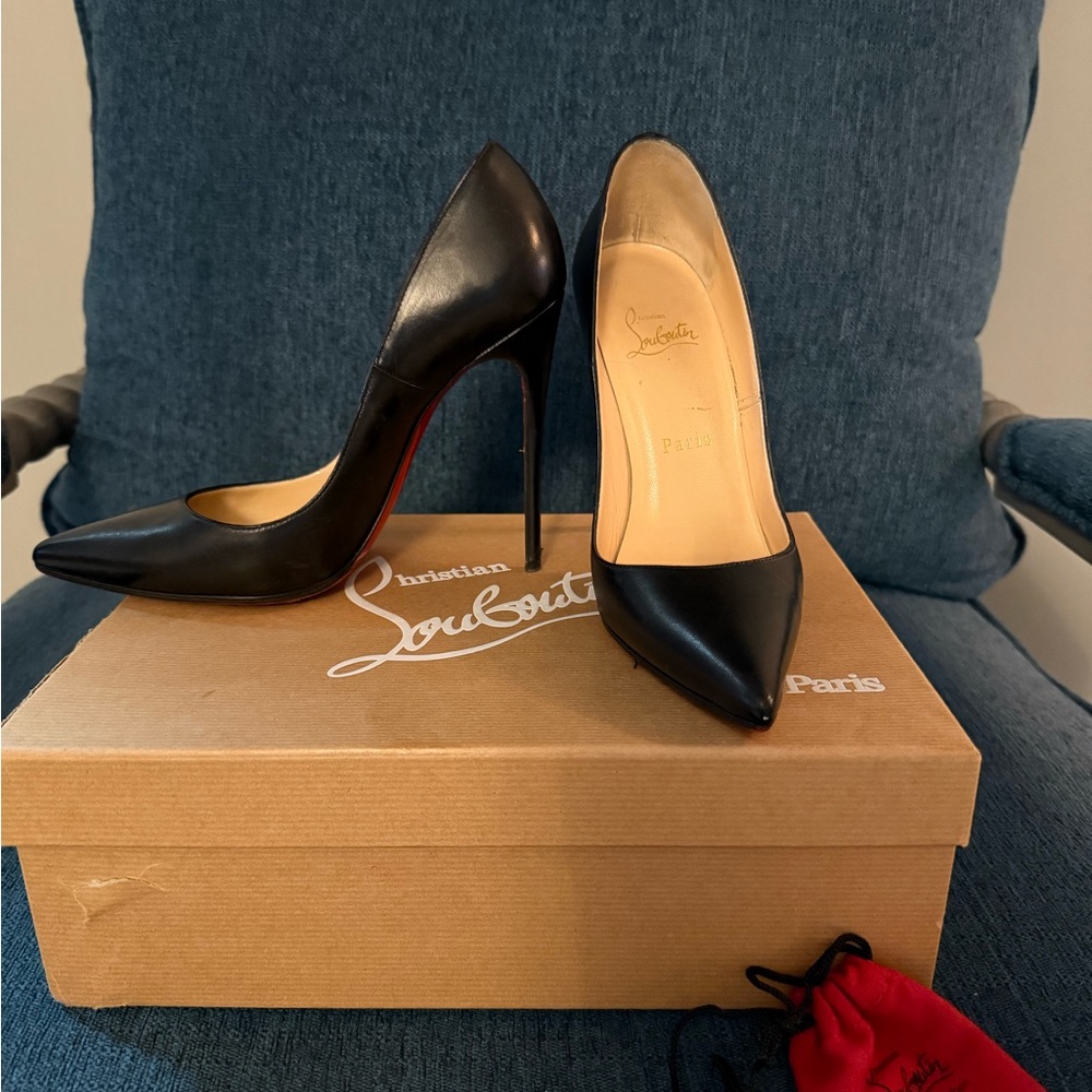 Christian Louboutin So Kate Heels